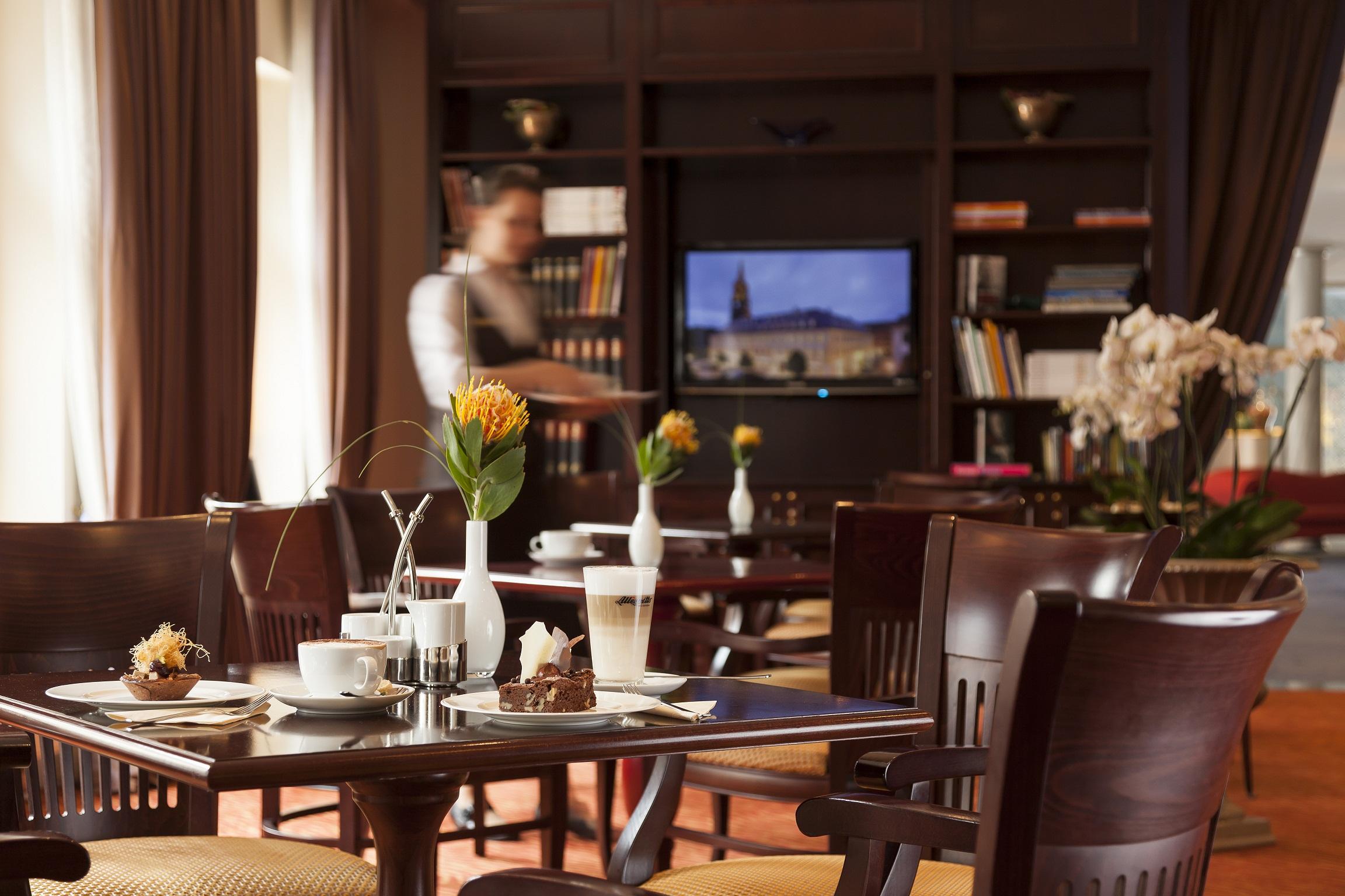 Relais & Chateaux Buelow Palais Дрезден Екстериор снимка