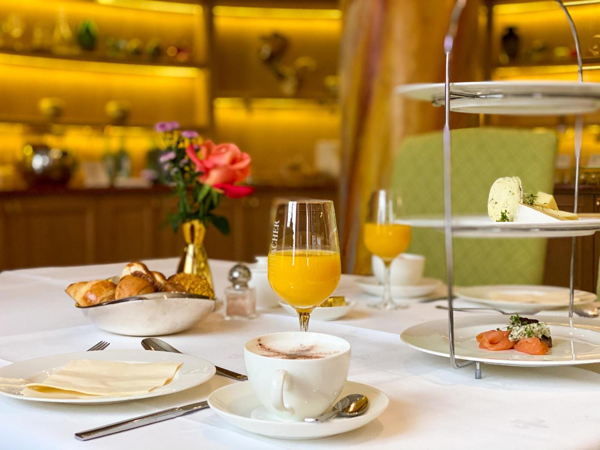 Relais & Chateaux Buelow Palais Дрезден Екстериор снимка