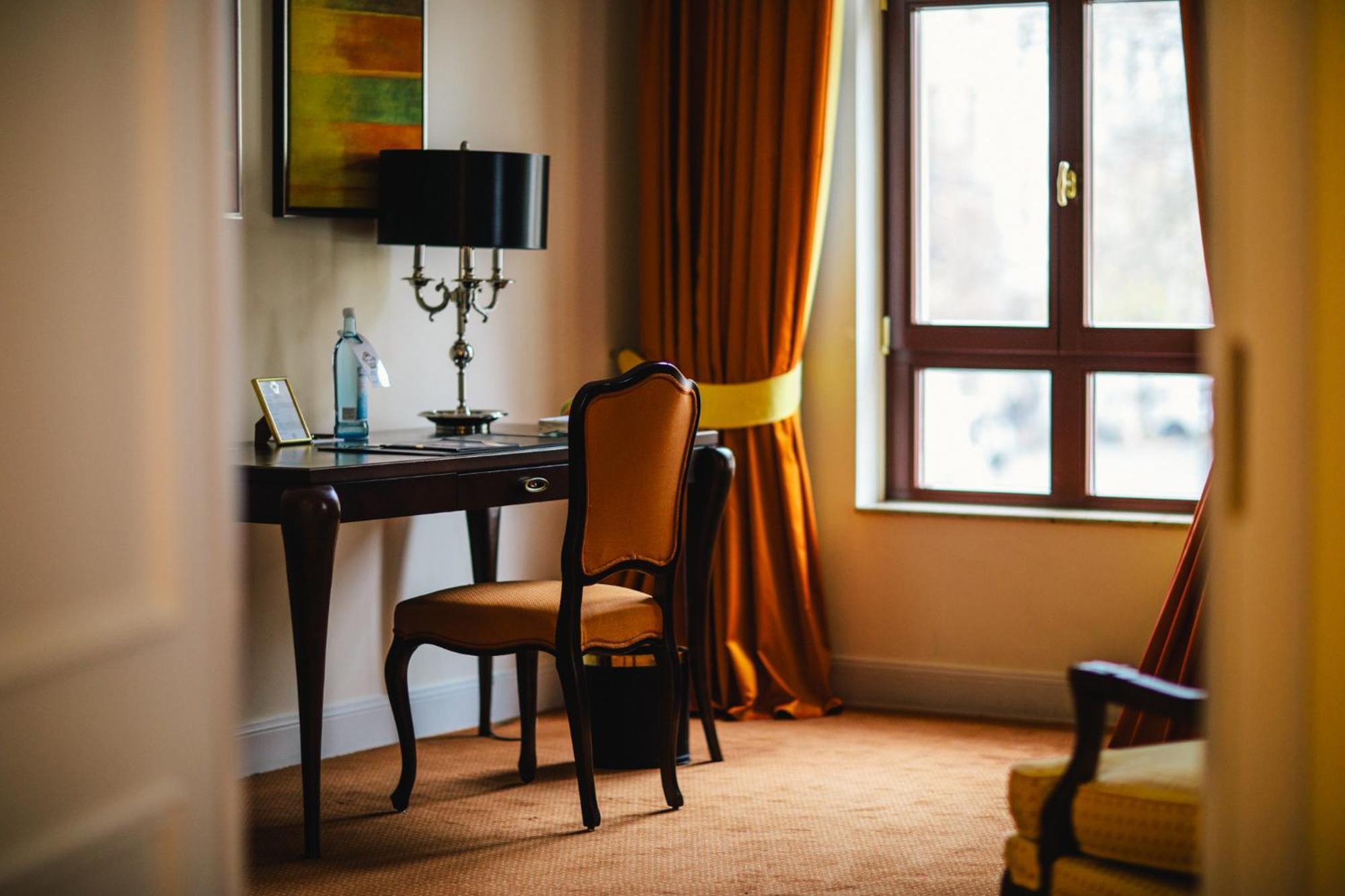 Relais & Chateaux Buelow Palais Дрезден Екстериор снимка