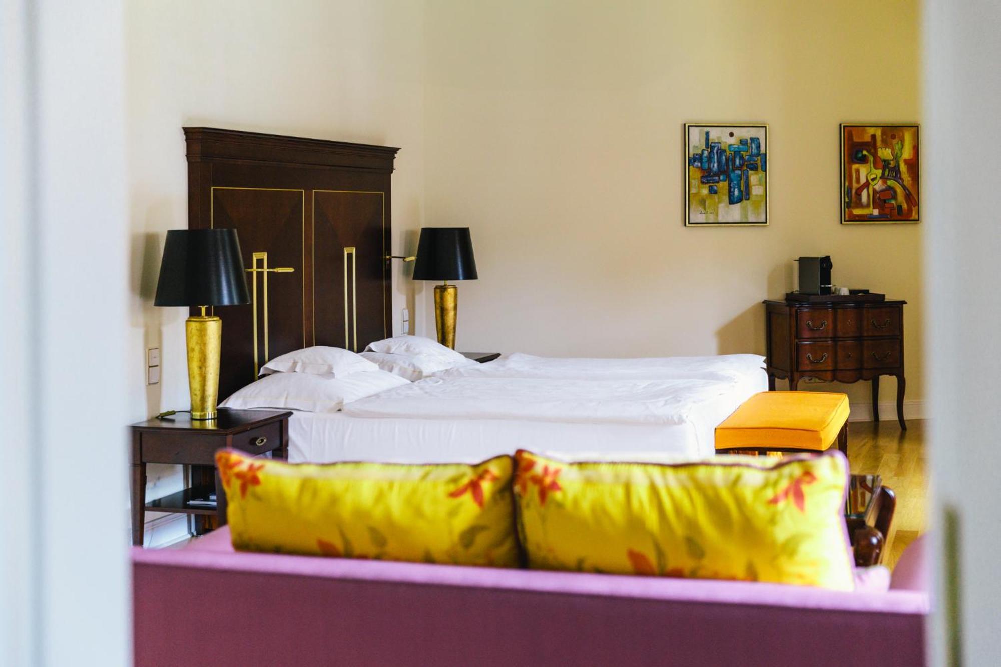 Relais & Chateaux Buelow Palais Дрезден Екстериор снимка