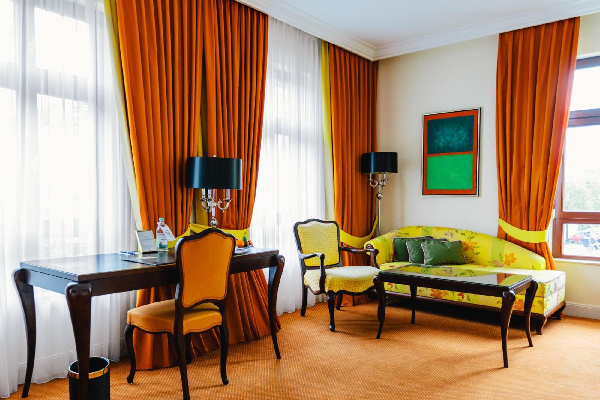Relais & Chateaux Buelow Palais Дрезден Екстериор снимка