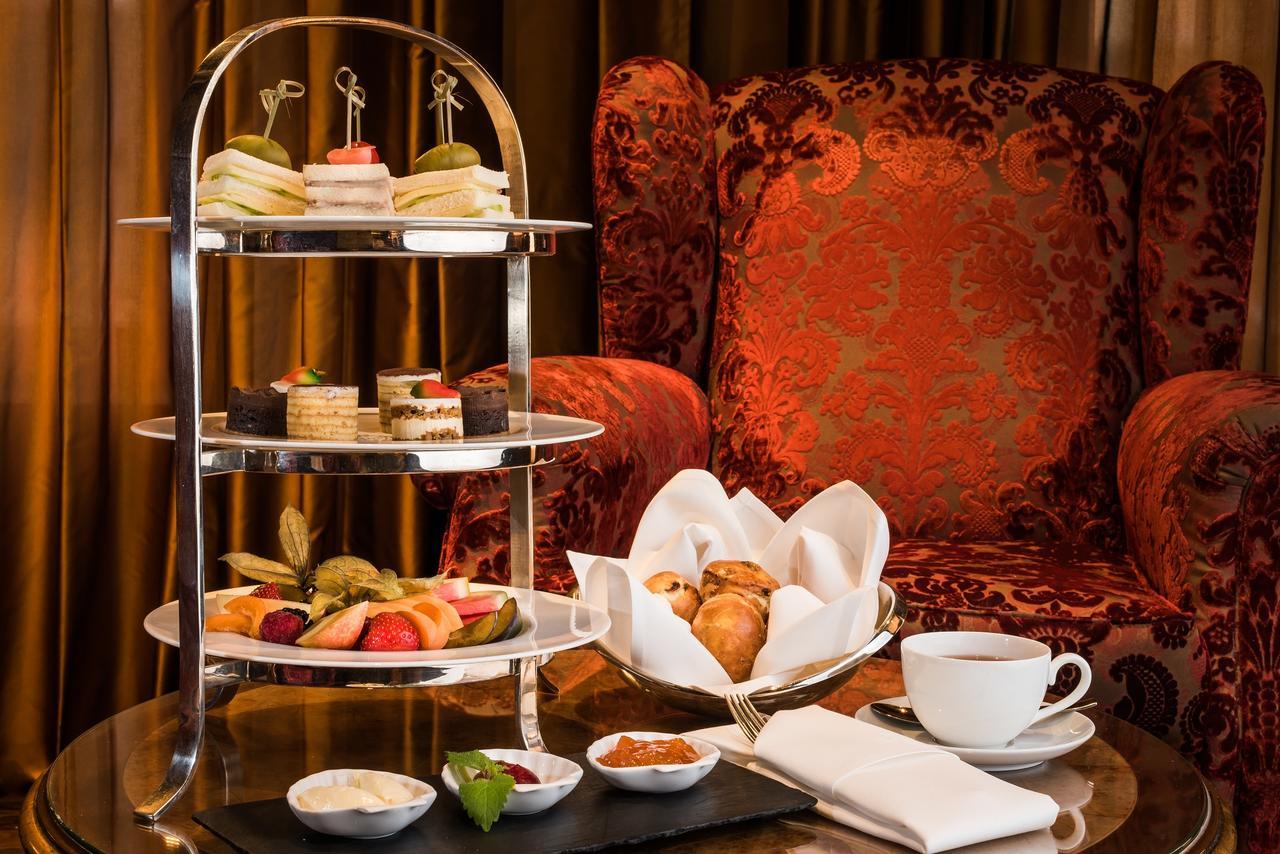 Relais & Chateaux Buelow Palais Дрезден Екстериор снимка